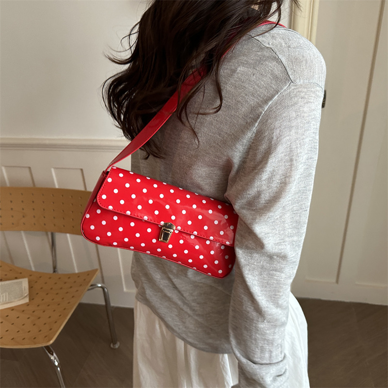 https://cf.cjdropshipping.com/quick/product/54214480-06fb-4917-9db6-b4209fe8f71f.jpg