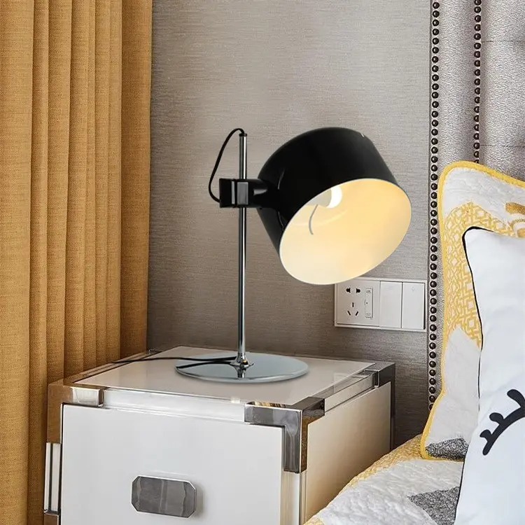 Simple Modern Model Room Living Table Lamp