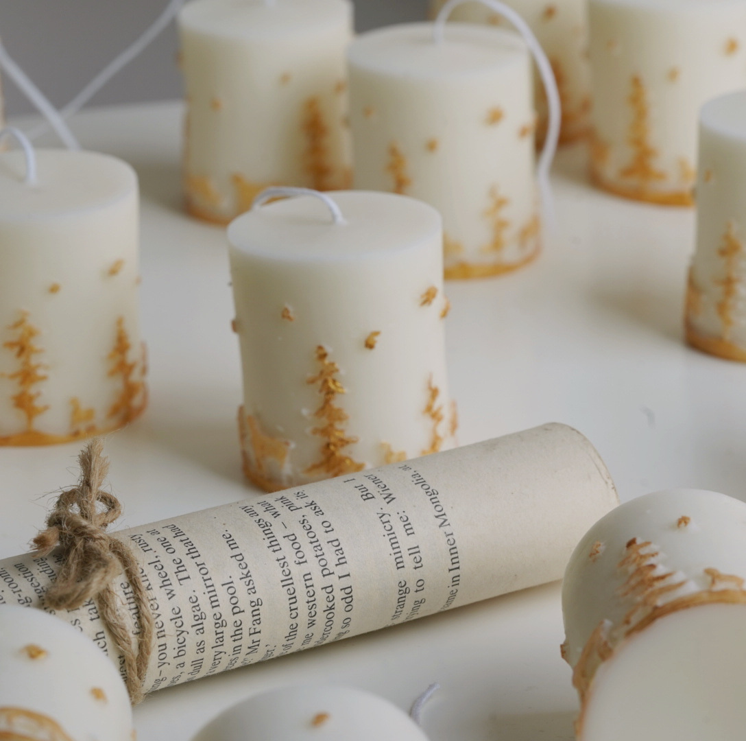 Title 2, Christmas Candle Hand-painted Relief Cylinder