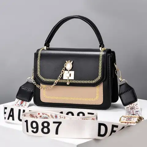 Wide Shoulder Strap Embroidery Thread Contrast Color Large Capacity