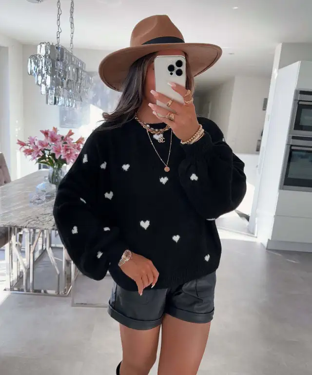Female With Hearts Loose Sweater Pullover Long Sleeve Sweater Black - Shop at LoveMi