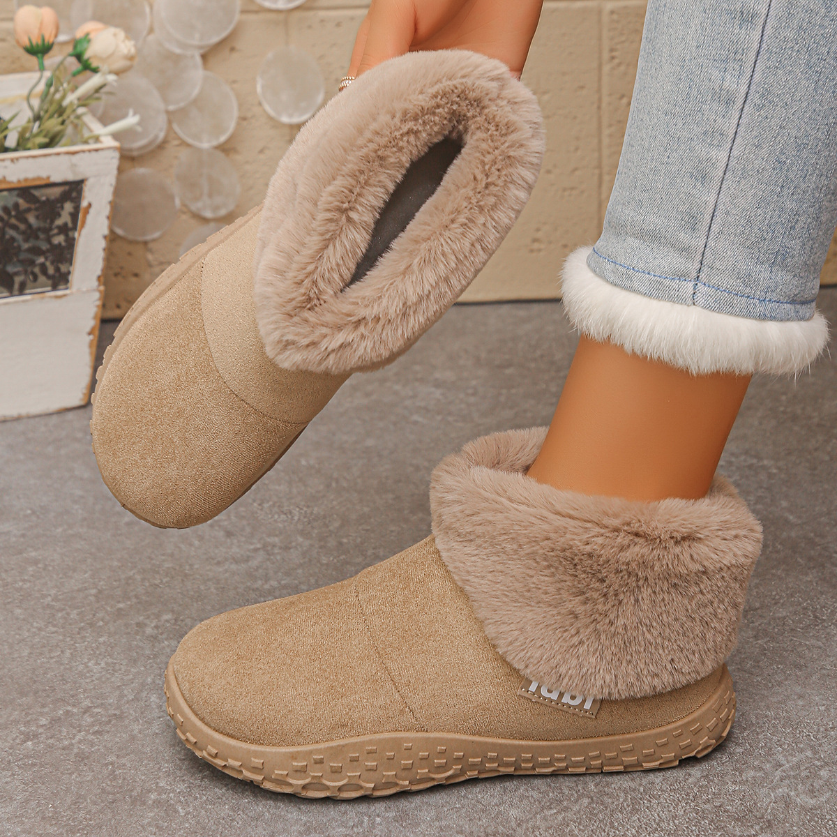 Women's rounded-toe slipper boots product image 4