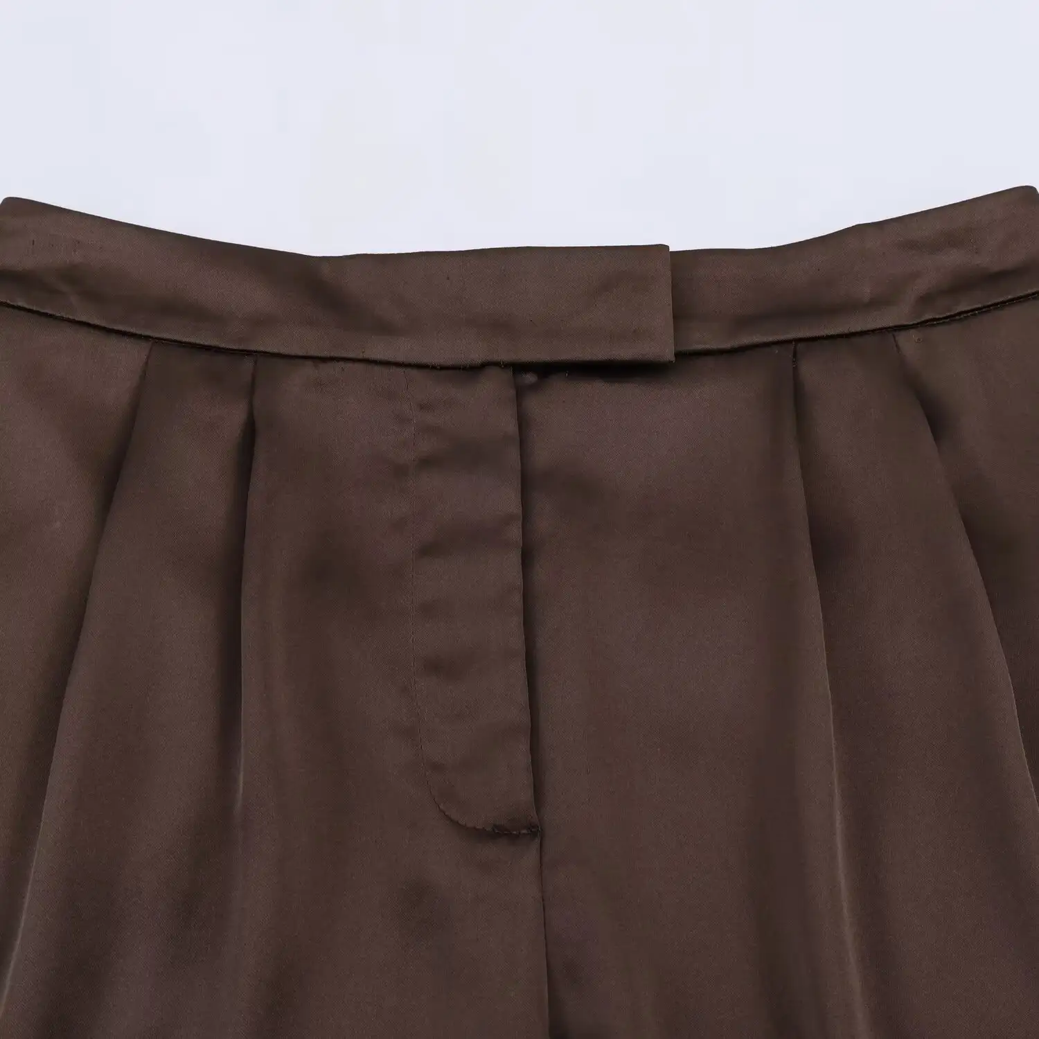 Fashionable Chic Lace-trimmed Satin Casual Shorts