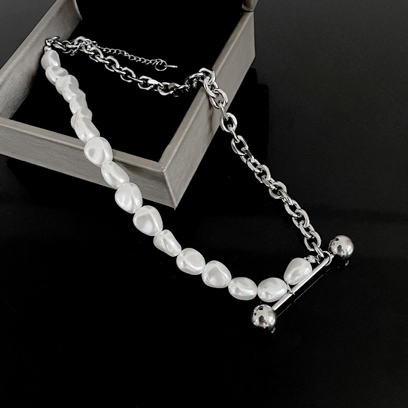 Niche Design Metal Lever Stitching Pearl Necklace