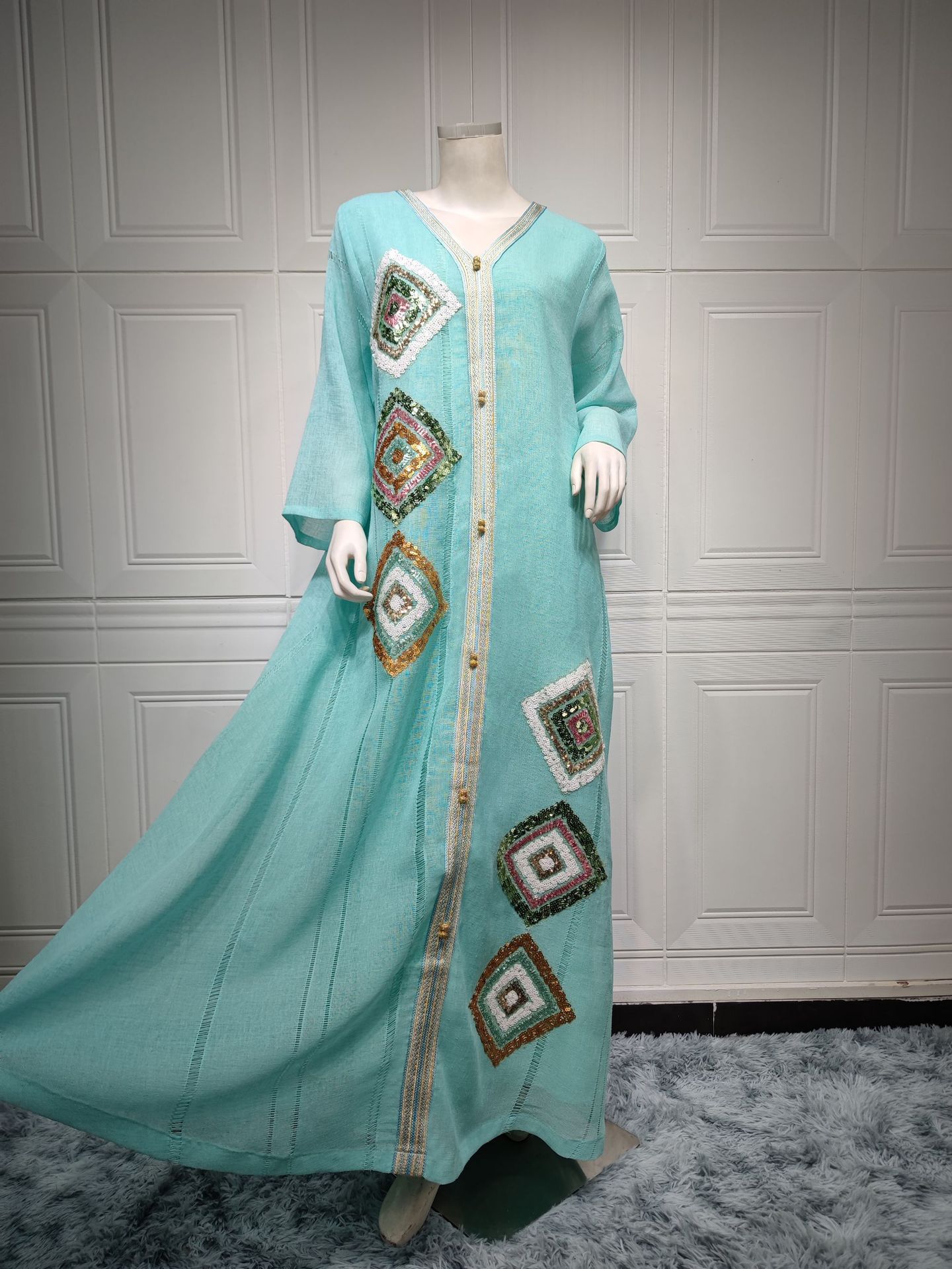 Elegant Four Sides Sequin Embroider Dress