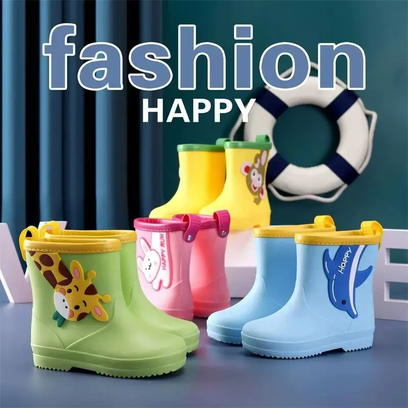 Removable Cartoon Giraffe Rain Shoes Boys