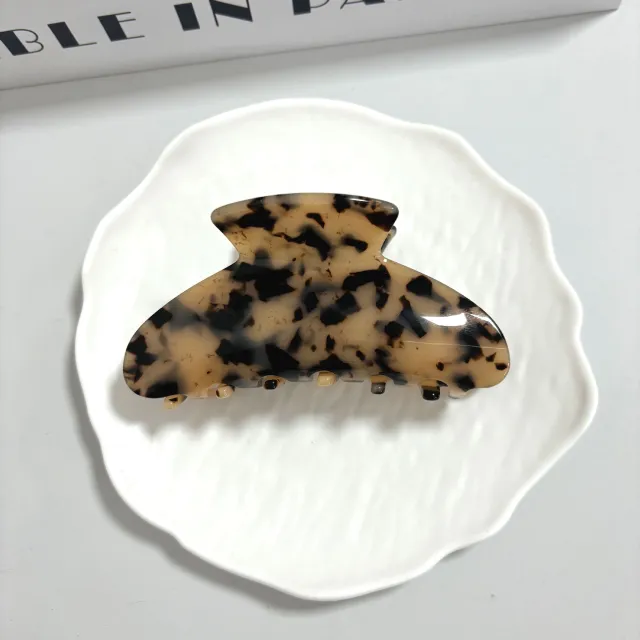 Women's Versatile Retro Leopard Print Simple And High end Grip Clip Light Leopard Print - Shop at LoveMi