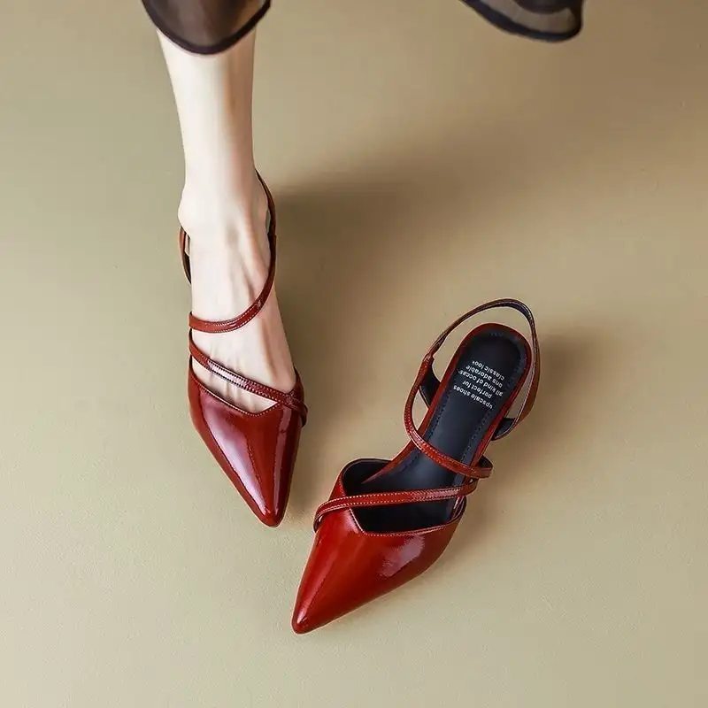 Retro Versatile Closed Toe Low Cut Pointed Toe Sandals