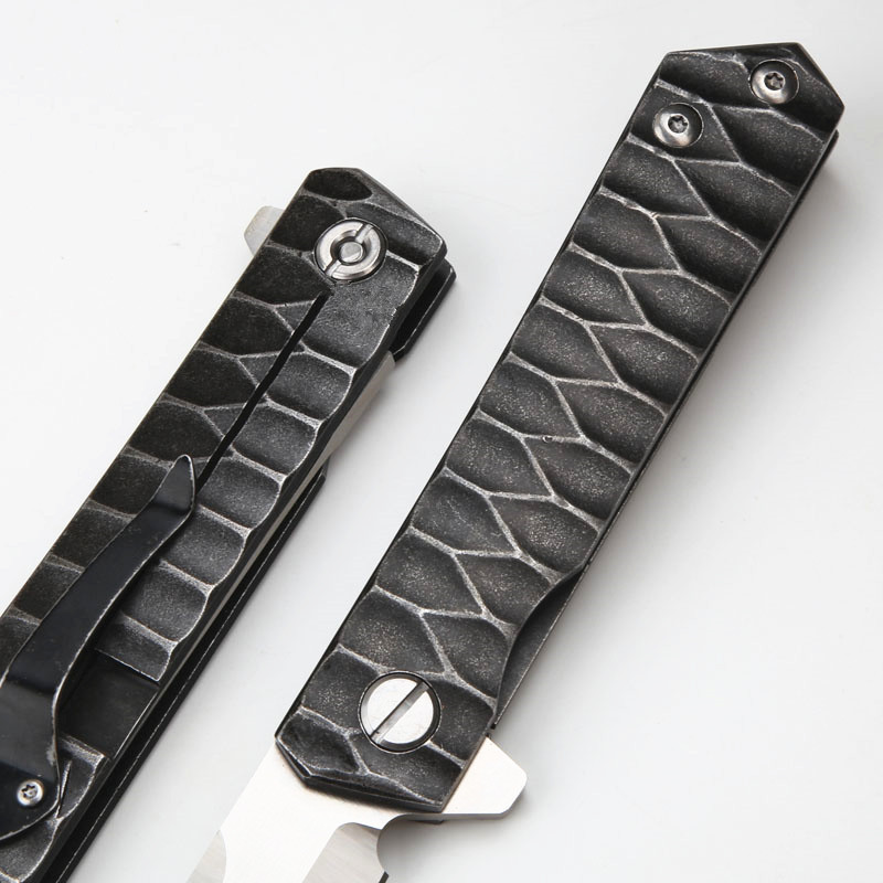 High-Hardness Outdoor Folding Wilderness Survival KnifeSharp Portable And Pocket-Sized 4