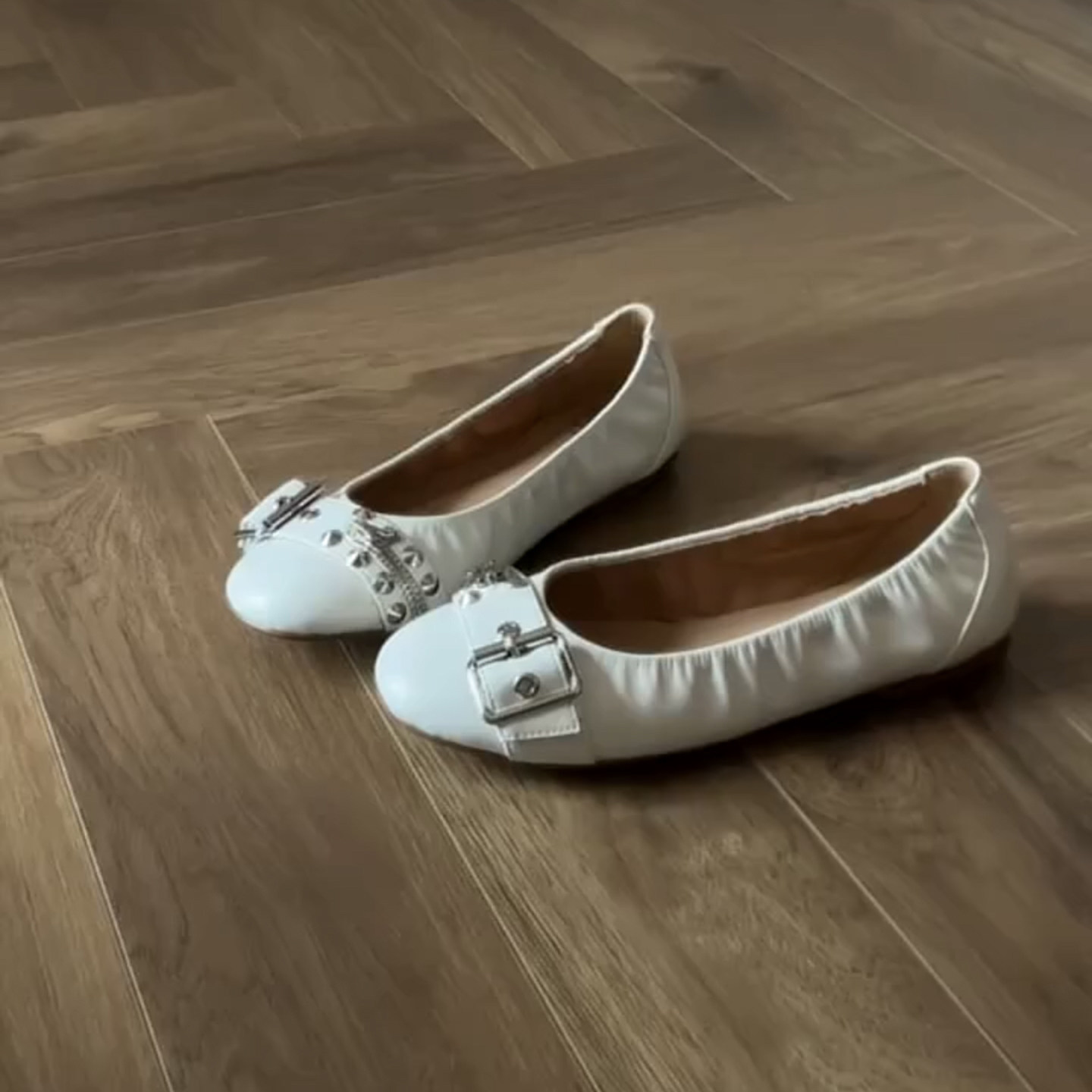 Shallow-toe Versatile Flat Shoes For Women