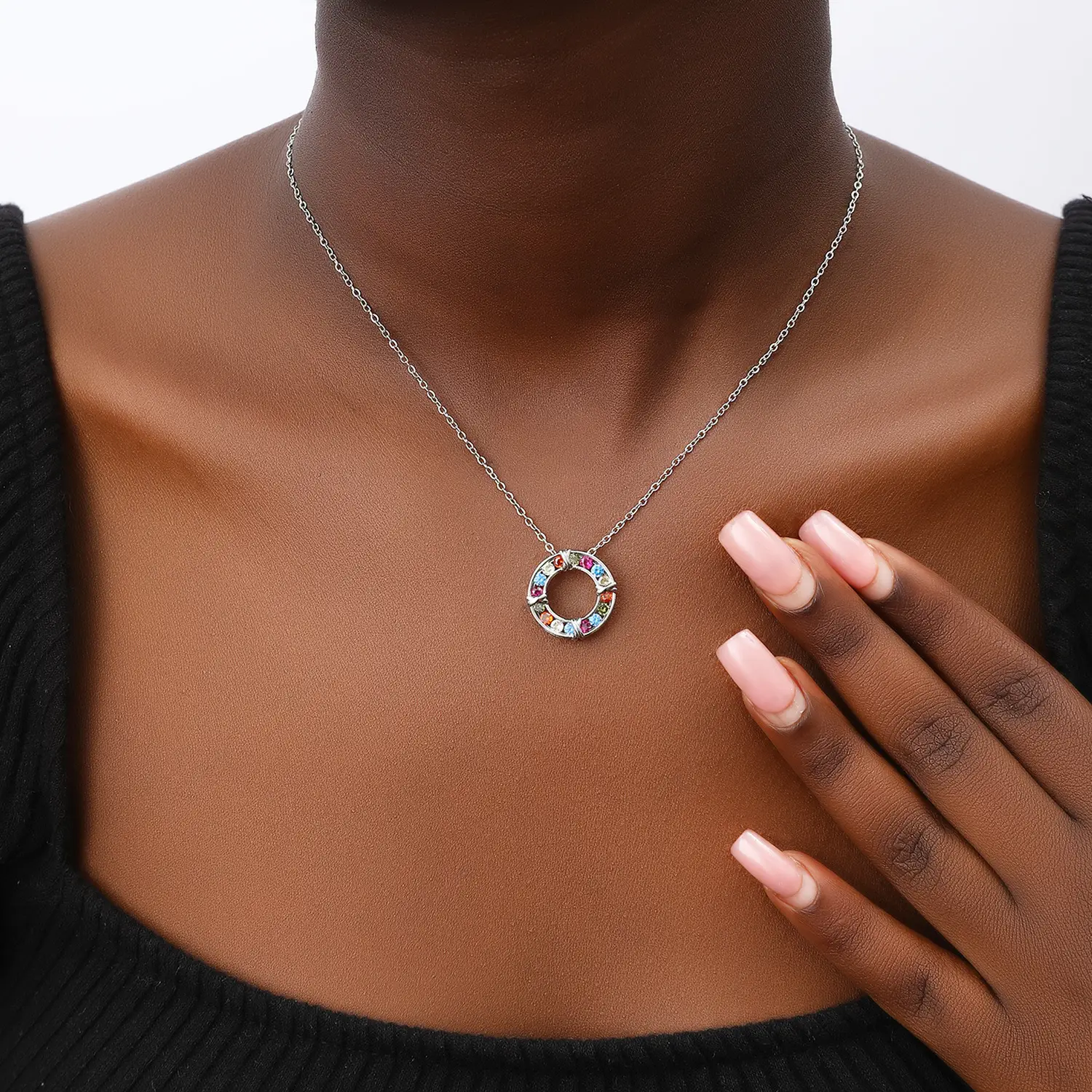 Women's Fashion Retro Color Zircon Round Buckle Pendant Necklace