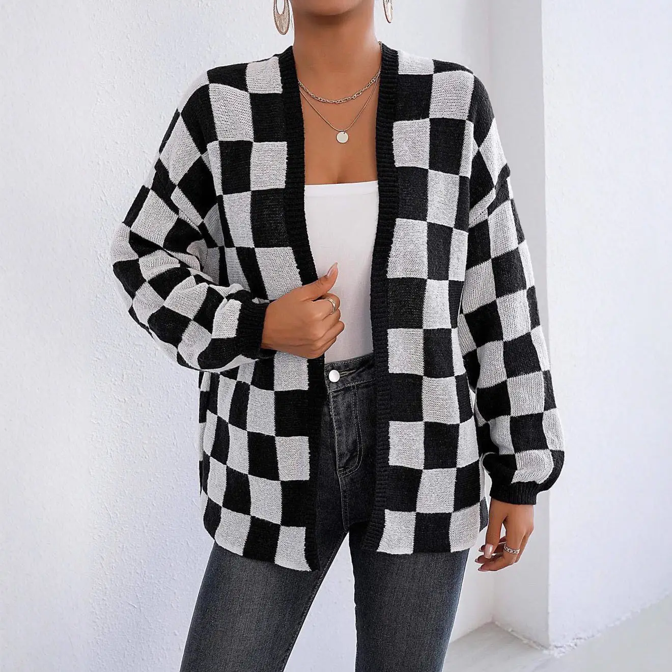 Womens Casual Loose Sweater Coat With A Checkerboard Pattern