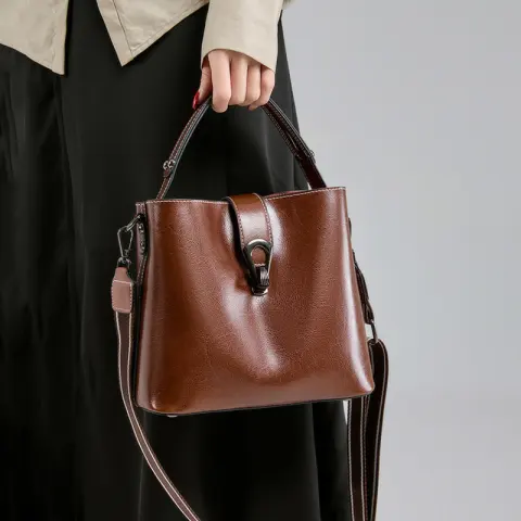 Women's Autumn and Winter Bucket Bag Shoulder Messenger Bag