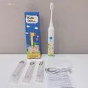 Giraffe White