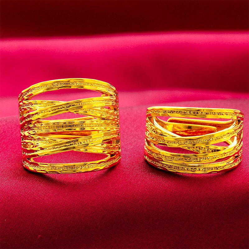 Alluvial Gold Line Ring Ornament Opening