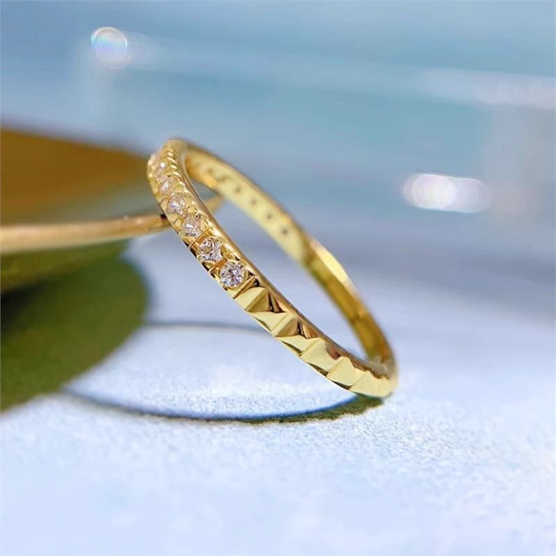 Simple Womens Square Rivet Diamond-Encrusted Ring