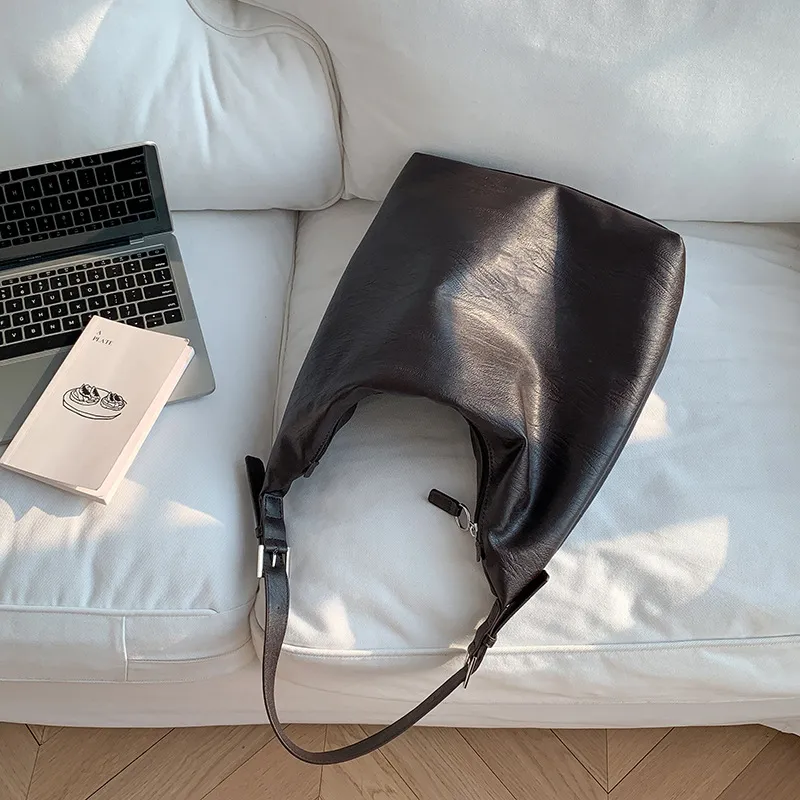 Fashion Casual Soft Leather Tote - Coffee