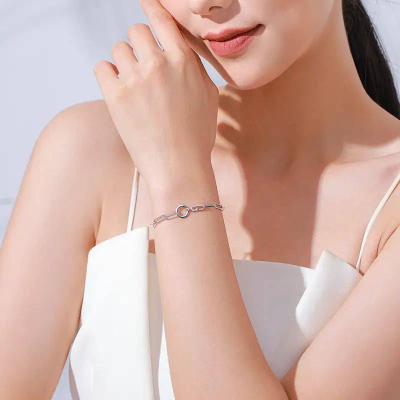 Fashion Chain-shaped Letter Bracelet Women