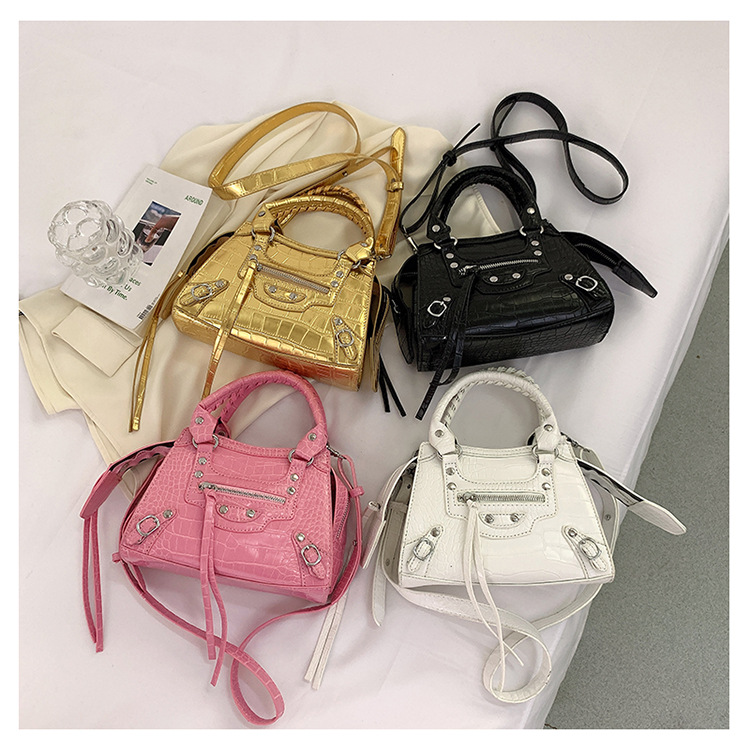 Title 19, New Portable Rivet Tassel Personality Messenger...