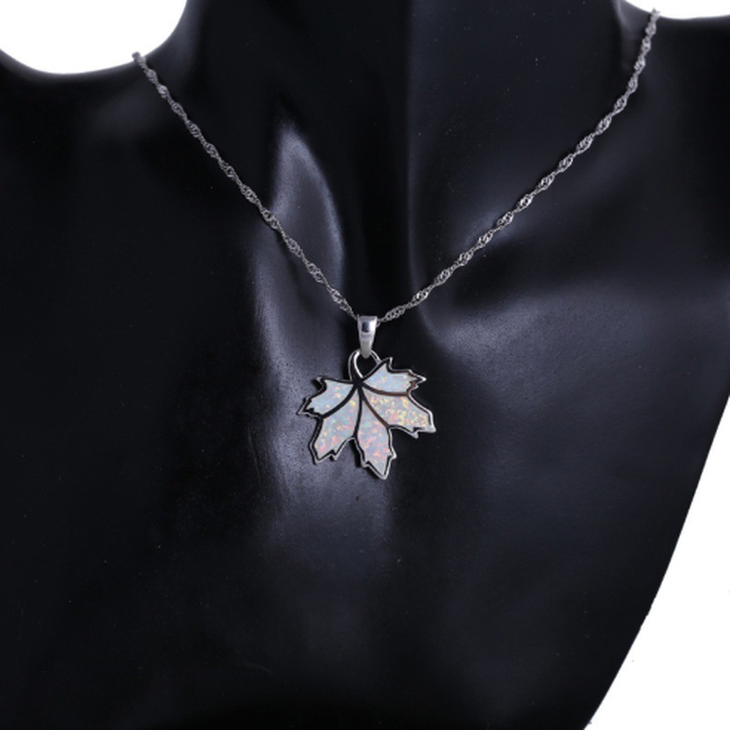 Title 3, Leaves Temperament female necklace, an elegant ...