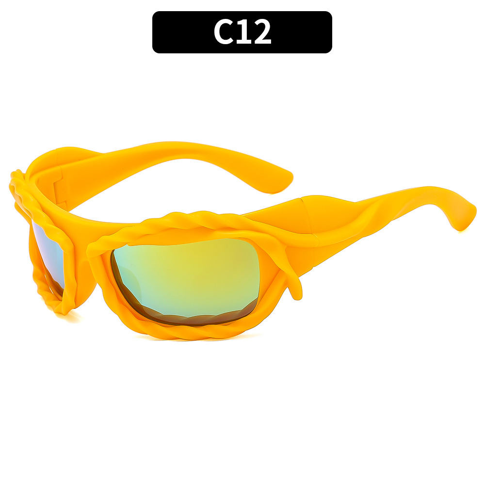 C12