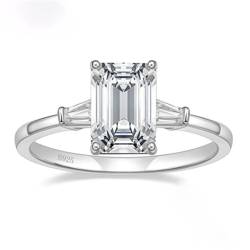 Women's 925 Silver Inlaid 3 Karat Emerald Zircon Ring