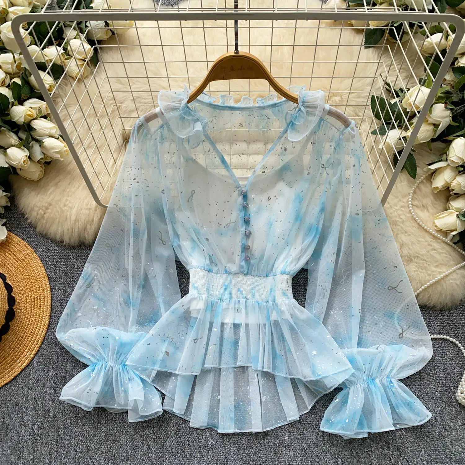 Gentle-style Chiffon Blouse With A Bow Tie