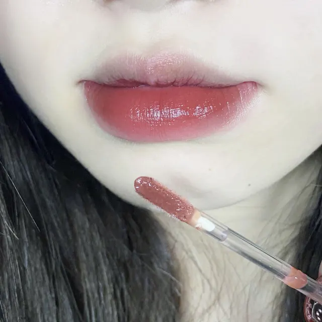 HELLOSTYLE Yingliang Glass Mirror Lip Lacquer Moisturizing And Nourishing Lipstick Lip Gloss High grade Glass Lip 2 Honey Bubble - Shop at LoveMi