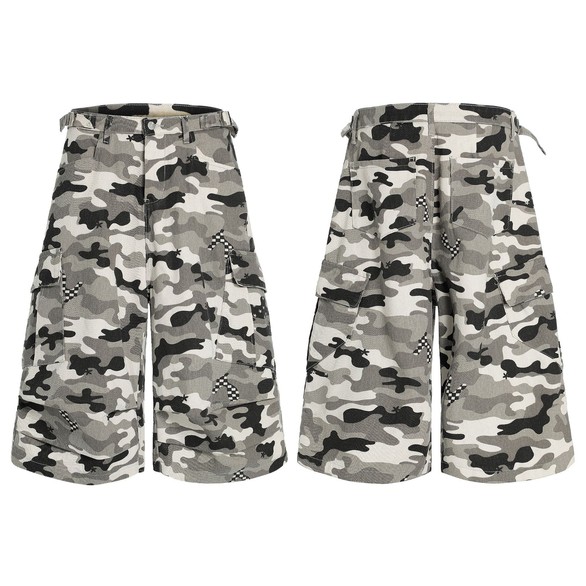 Retro Camouflage Loose Cropped Workwear Shorts
