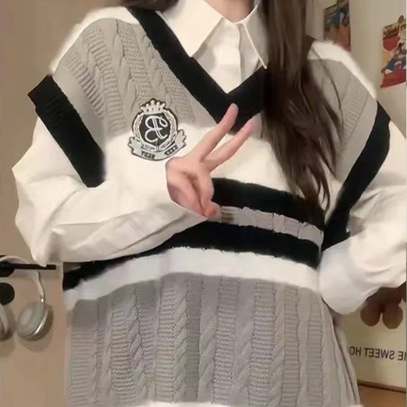 Contrast Color Knitted Sweater Women's Spring And Autumn Loose