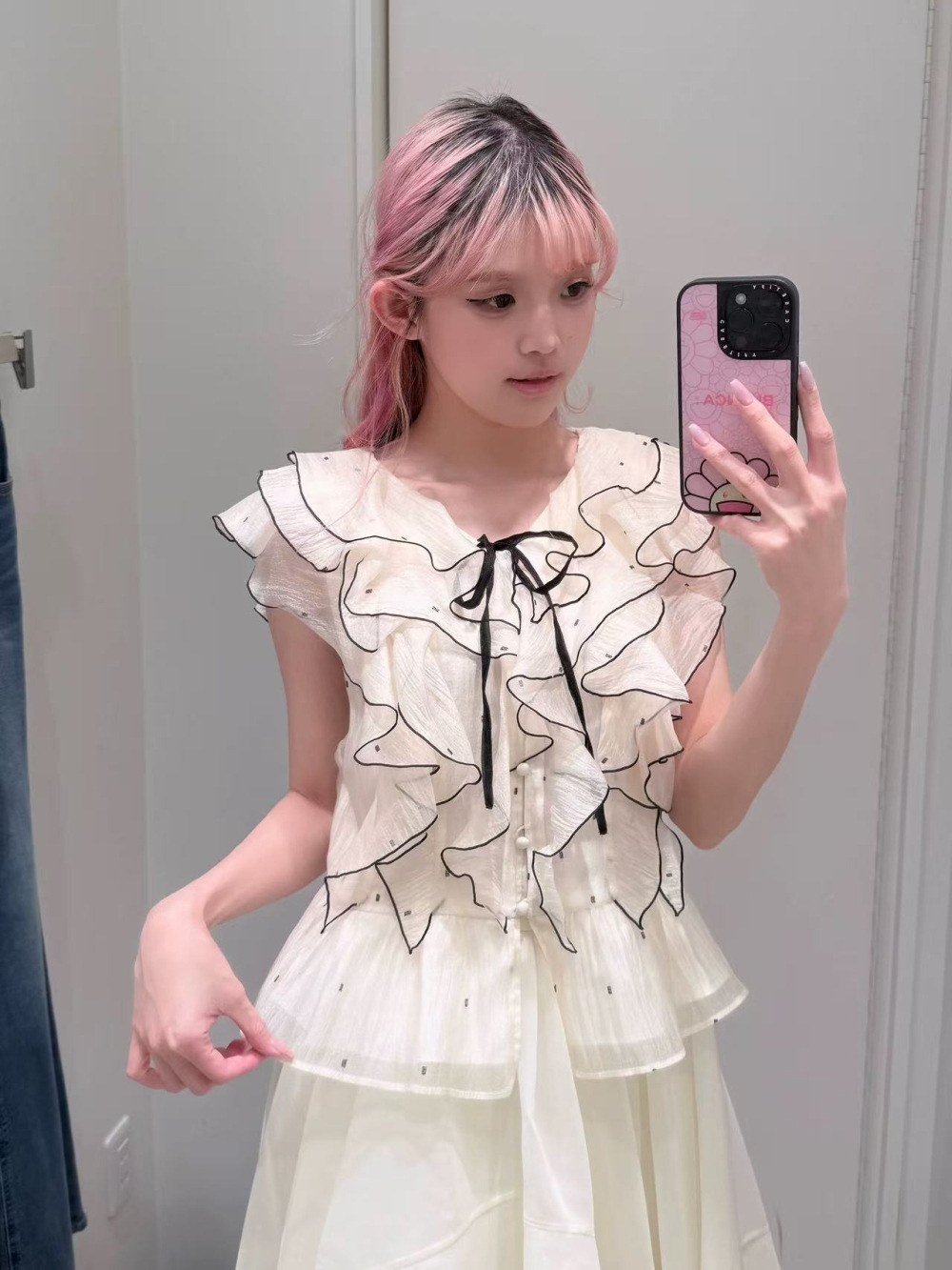 Sweet Petal-Print Ruffled Hem Bow-Tie V-Neck Shirt