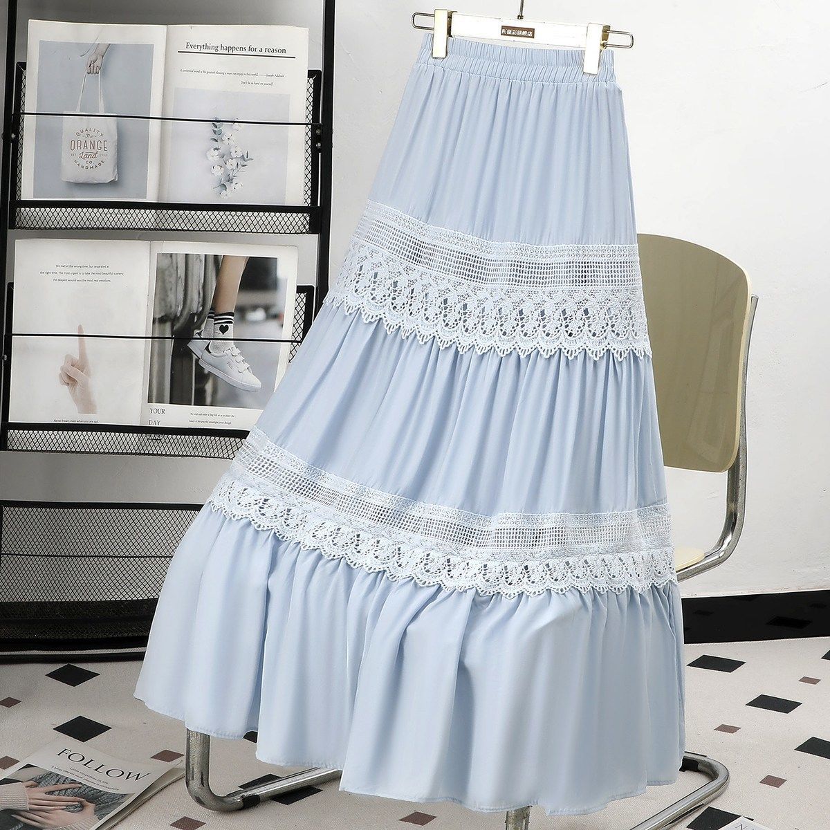 Design-focused Lace-panelled Tiered Skirt