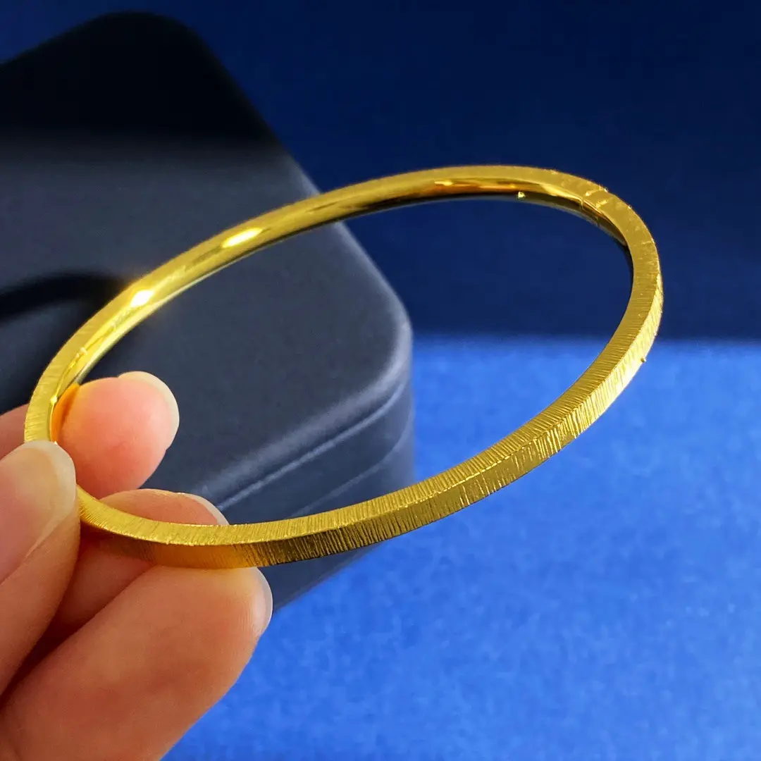 Metallic-texture Plain Circle Thin Brushed Bracelet