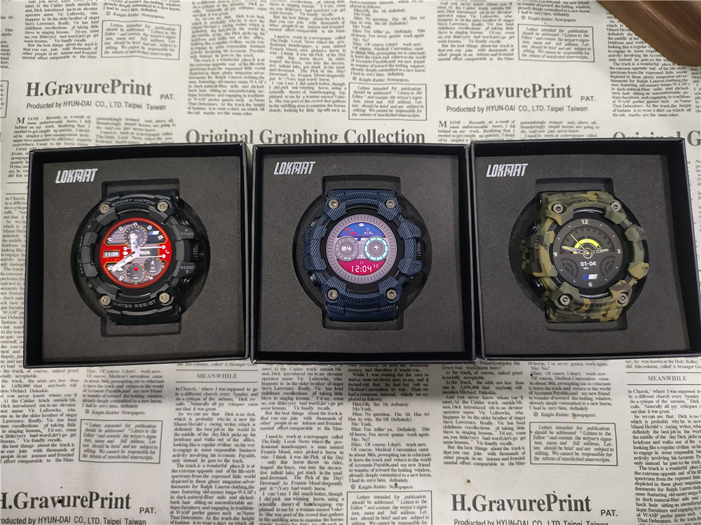 Compass Flash Light 1.32 Inch smartwatch