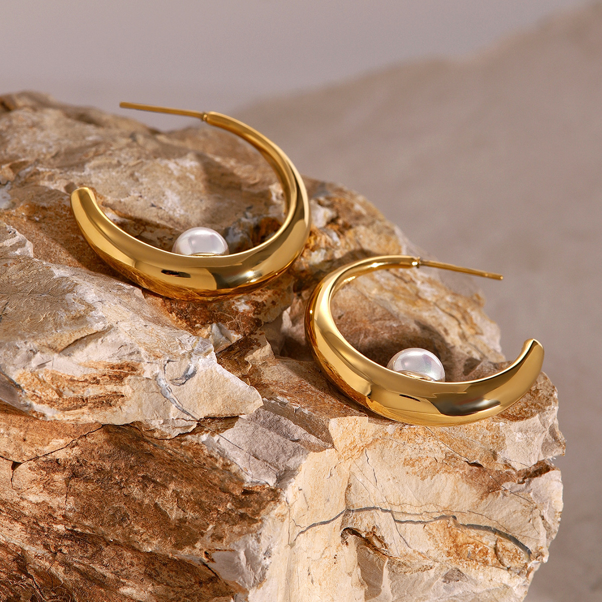 European And American Stainless Steel Pearl Earrings