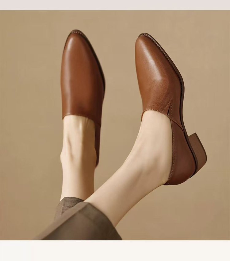 Pointed-Toe Chunky-Heel Shoes, picture 6 of 6