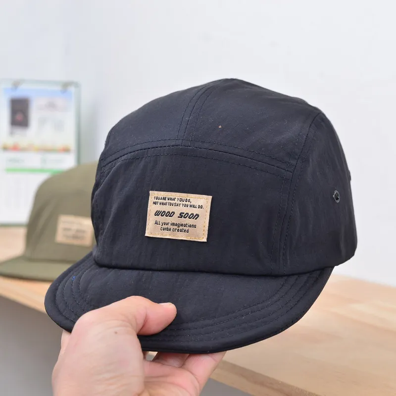 New Niche Short Brim Duck Tongue Quick-drying Breathable Men's And Women's Hats - Black