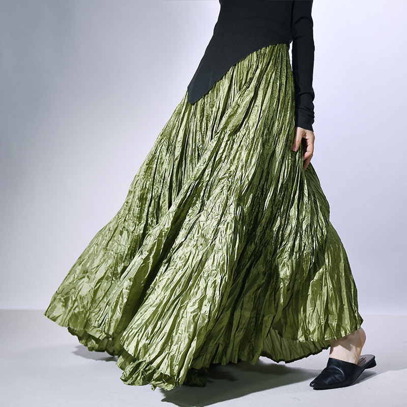 Floor-length Skirt Minimalist And Relaxed With A Flowing Pleated Design