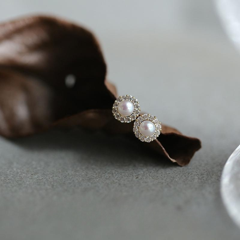 Gentle Bead Ear Studs Rhinestone White