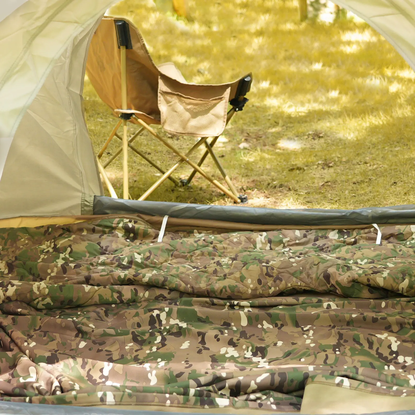Outdoor Camping Multi-functional Camouflage Quilt