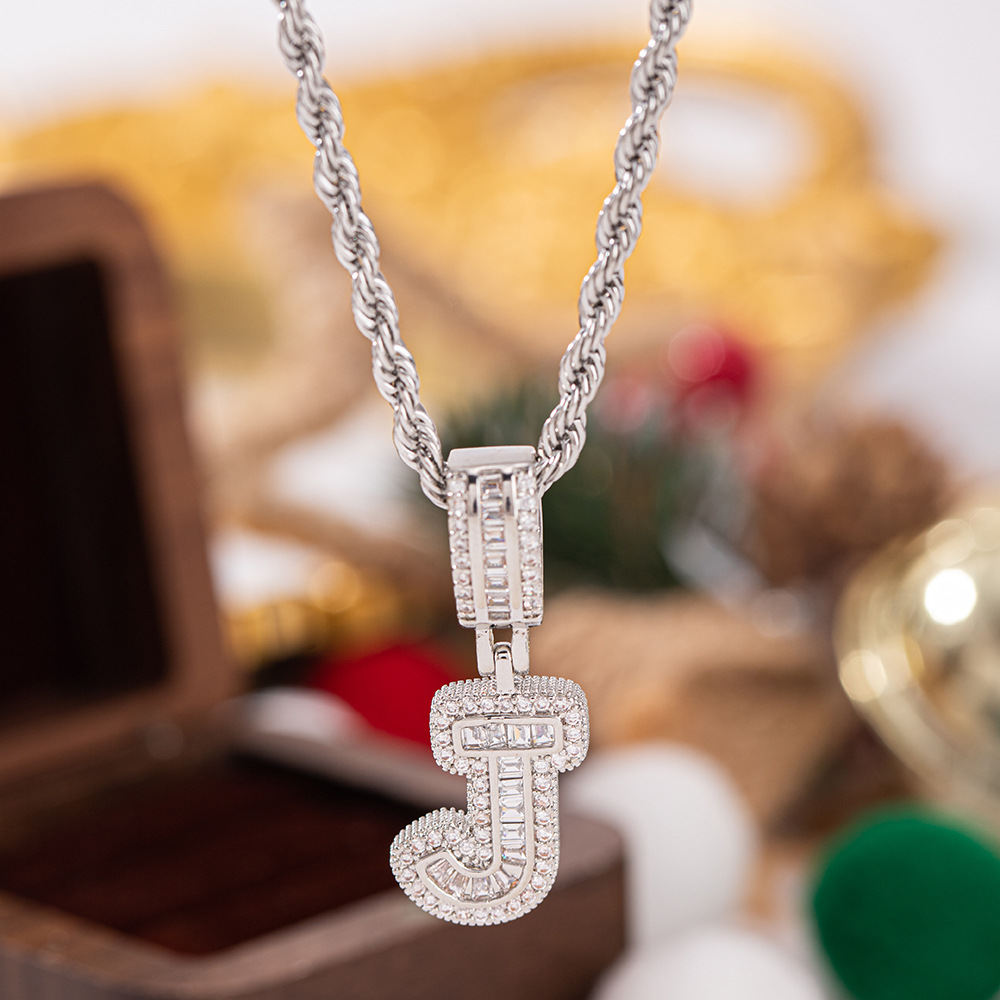 Trendy Full-Diamond 26-Letter Pendant Necklace For Women