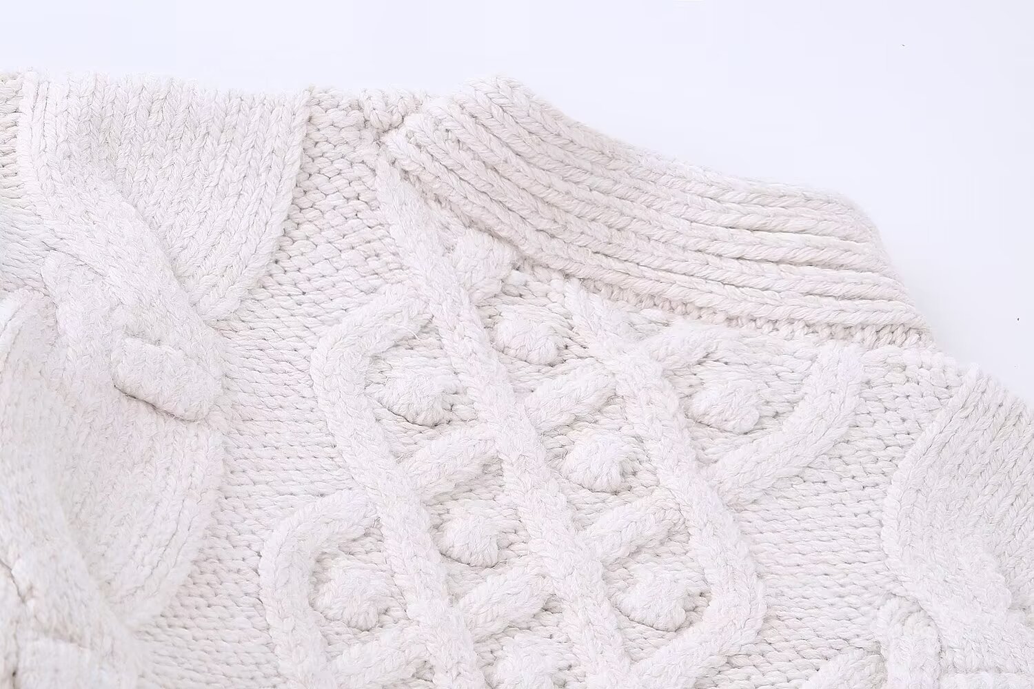 Women's White Knitted Cardigan Coat