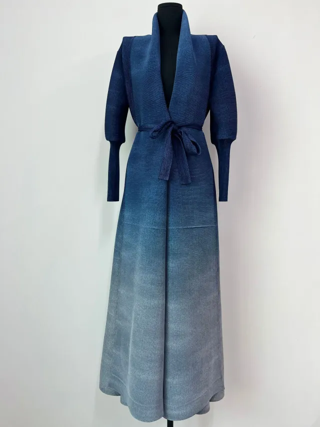 Fashion Plus Size Pleated Long Gradient Coat Blue - Shop at LoveMi