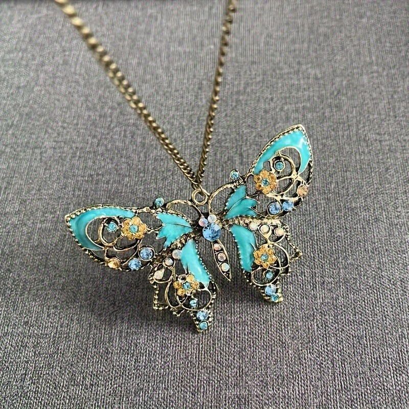 Retro Hollow-Out Dripping-Oil Butterfly Sweater Chain Necklace