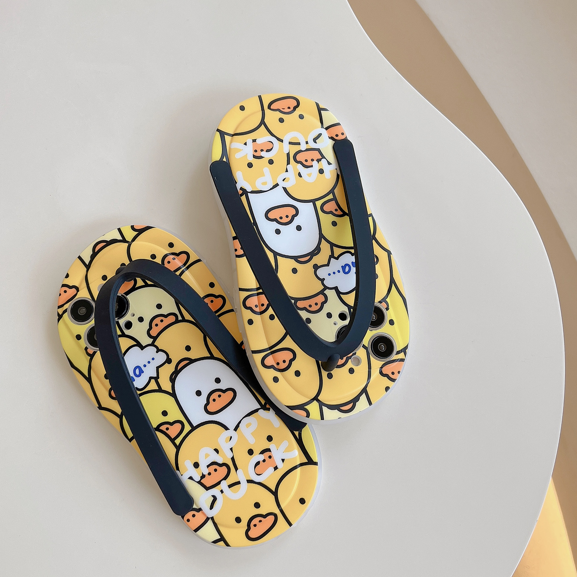 Title 3, Funda para teléfono con diseño de patito de gom...