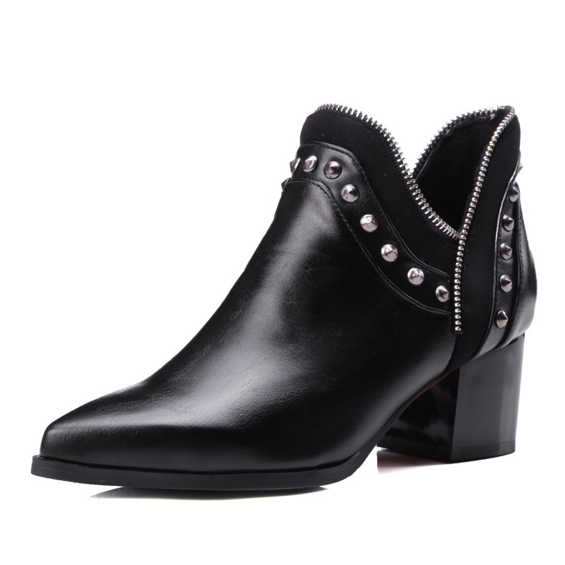 European And American-style Chelsea Boots With Studs Plus-size Pointed-toe Ankle Boots