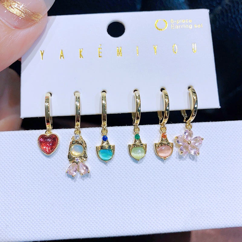 Opal Love Heart Flowers Ear Clip Suit