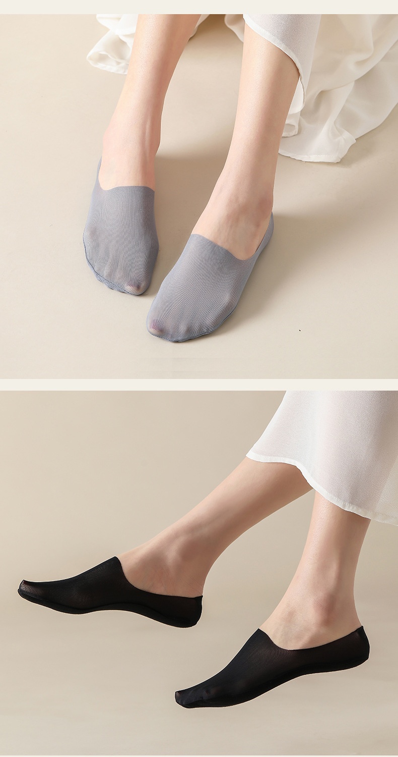 Breathable Women's Invisible Summer Socks. Product information: Pattern: solid color. Color: black, white, pink, light skin, blue, orange, light gray, light green, purple. Specifications: Bare socks, white paper card packaging. Main fabric composition: Co