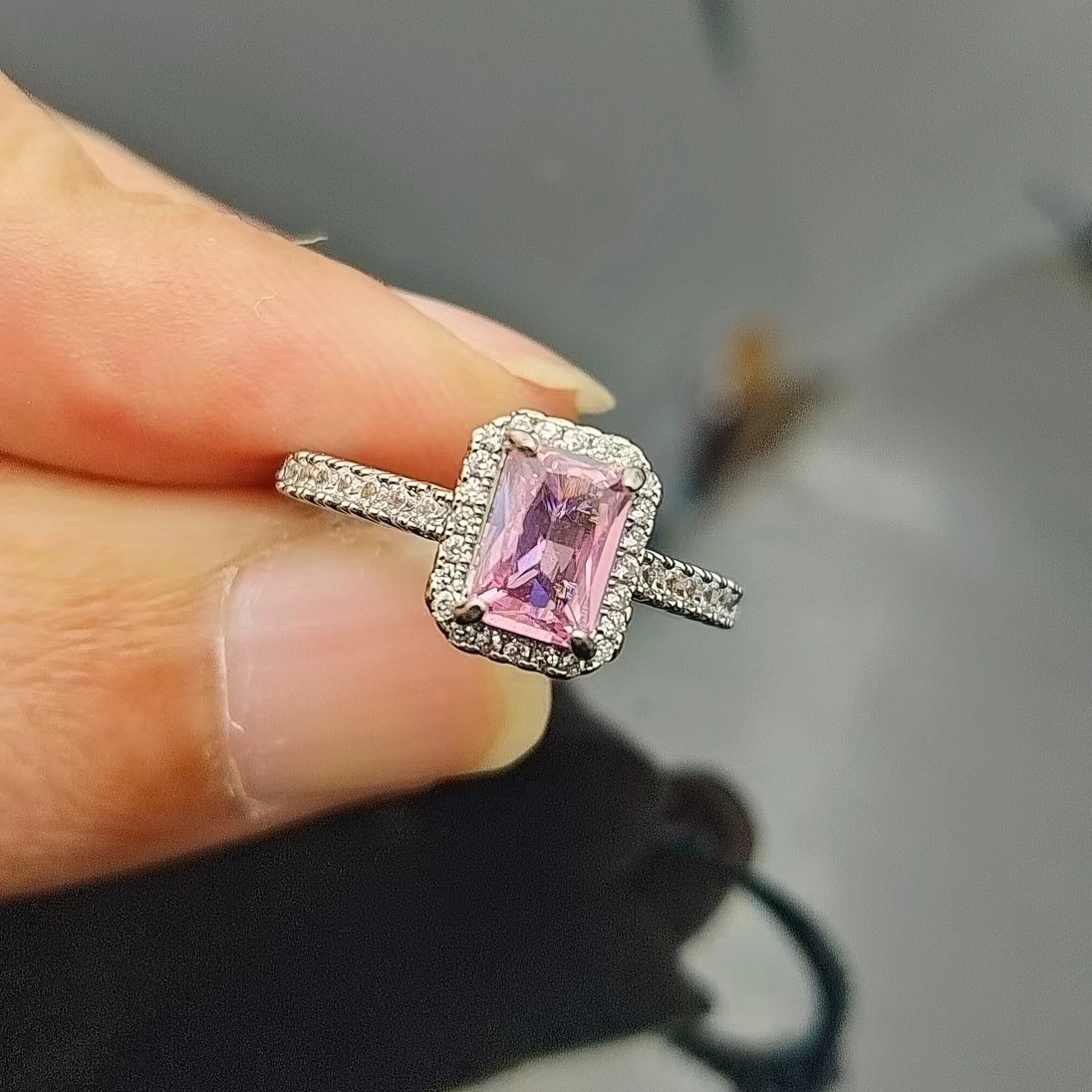 https://cf.cjdropshipping.com/quick/product/5939bf13-1d56-4f01-a378-9b7450ff2982.jpg