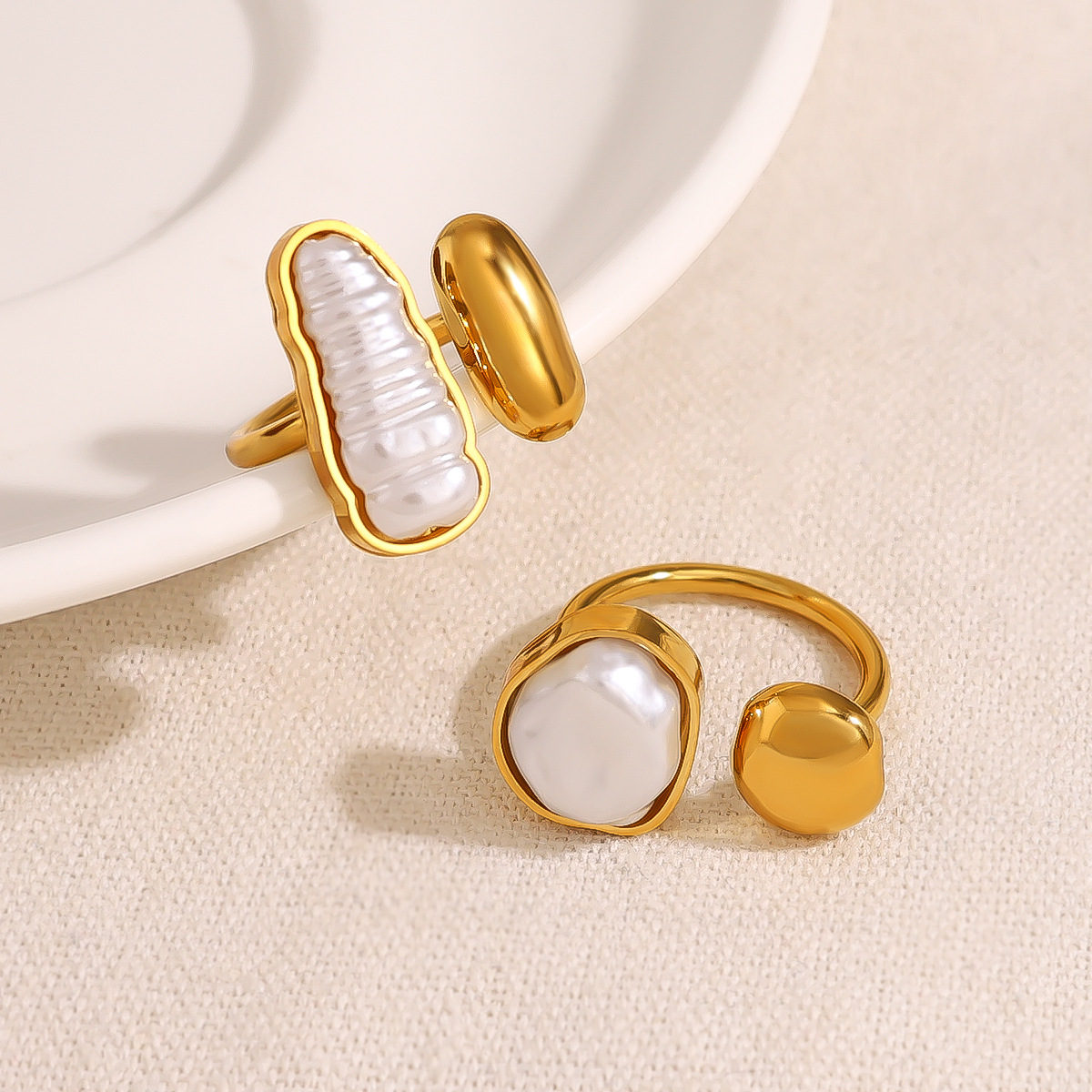 Vintage Oval Gold Women's Ring